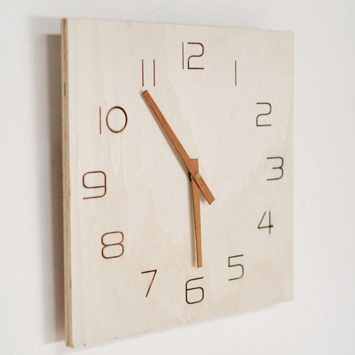 Horloge contreplaquée carrée - Simplicity Beige Factory Meuble & Déco